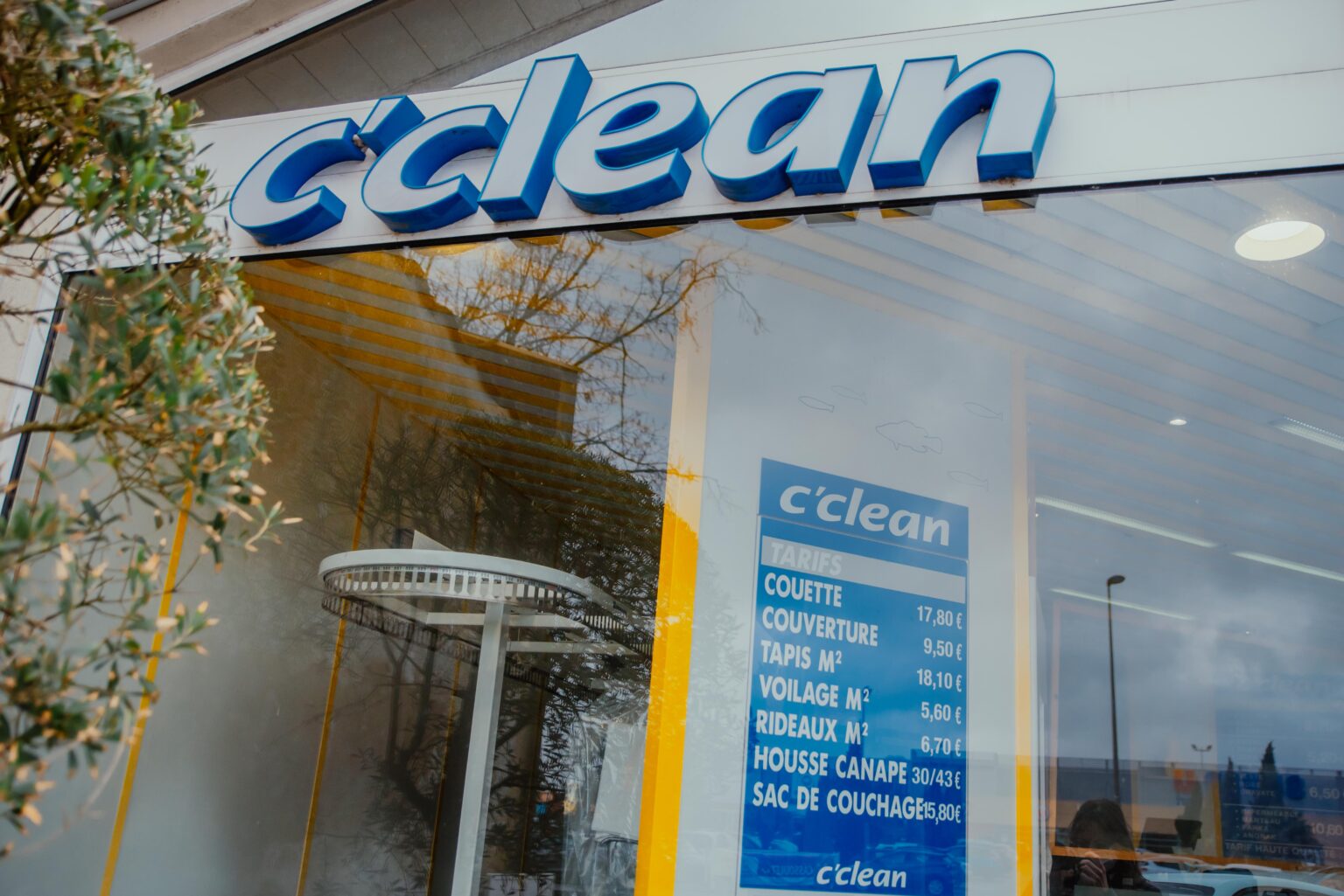 Façade du pressing C'Clean à Niort